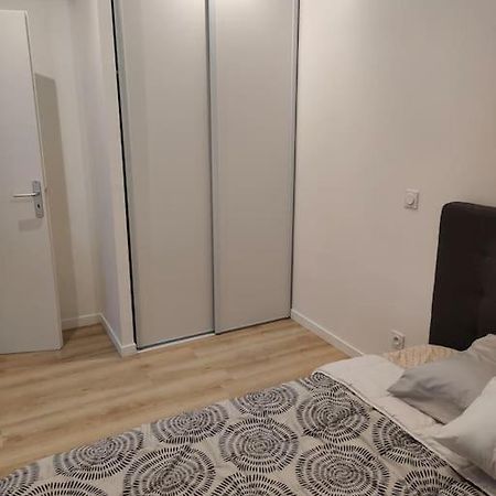 Logement Complet A Villeurbanne Kültér fotó