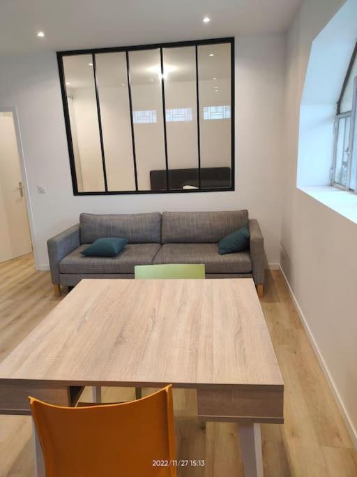 Logement Complet A Villeurbanne Kültér fotó